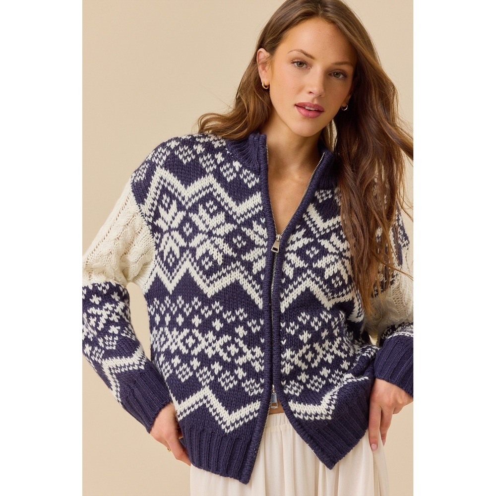 Altar'd State Navy Cream Fair‎ Isle Cable Knit Full Zip Cardigan Size Large